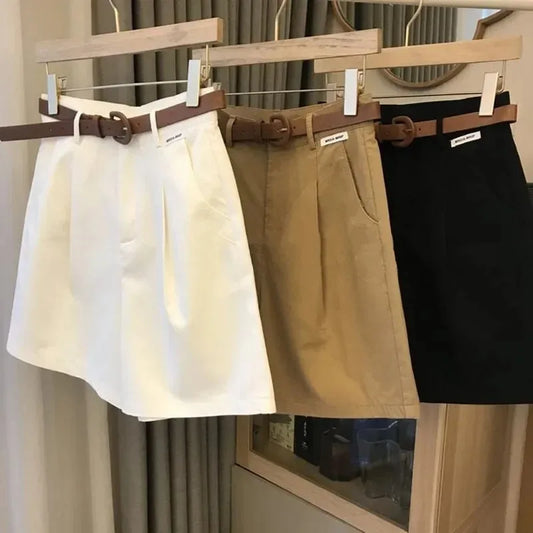 Short Taille Haute avec Ceinture